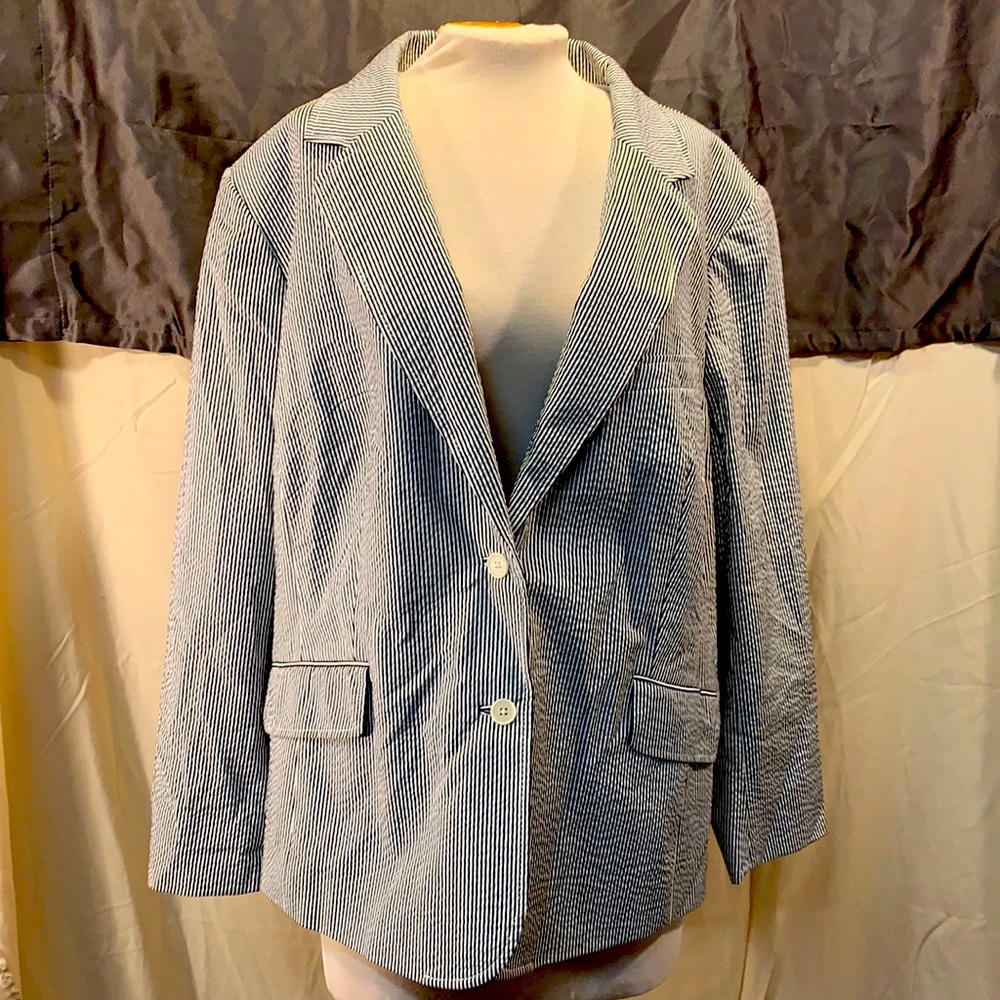 NWT Anne Klein blk/wht pinstripe size 24 blazer